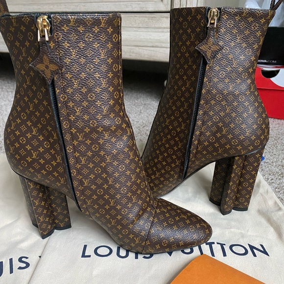 Louis vuitton monogram ankle boots Clearance